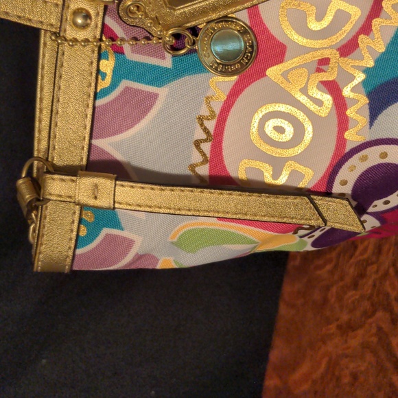 🔥HP 6-25-24🔥Coach Rare Multicolor Op Art Print Poppy Tote Bag Purple Pink - Picture 7 of 12